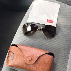 Ray ban aviator sunglasses